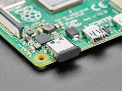 Silicone USB C Dust Cover Inserts - 10 pack - Close up of silicone USB C insert in Raspberry Pi 4